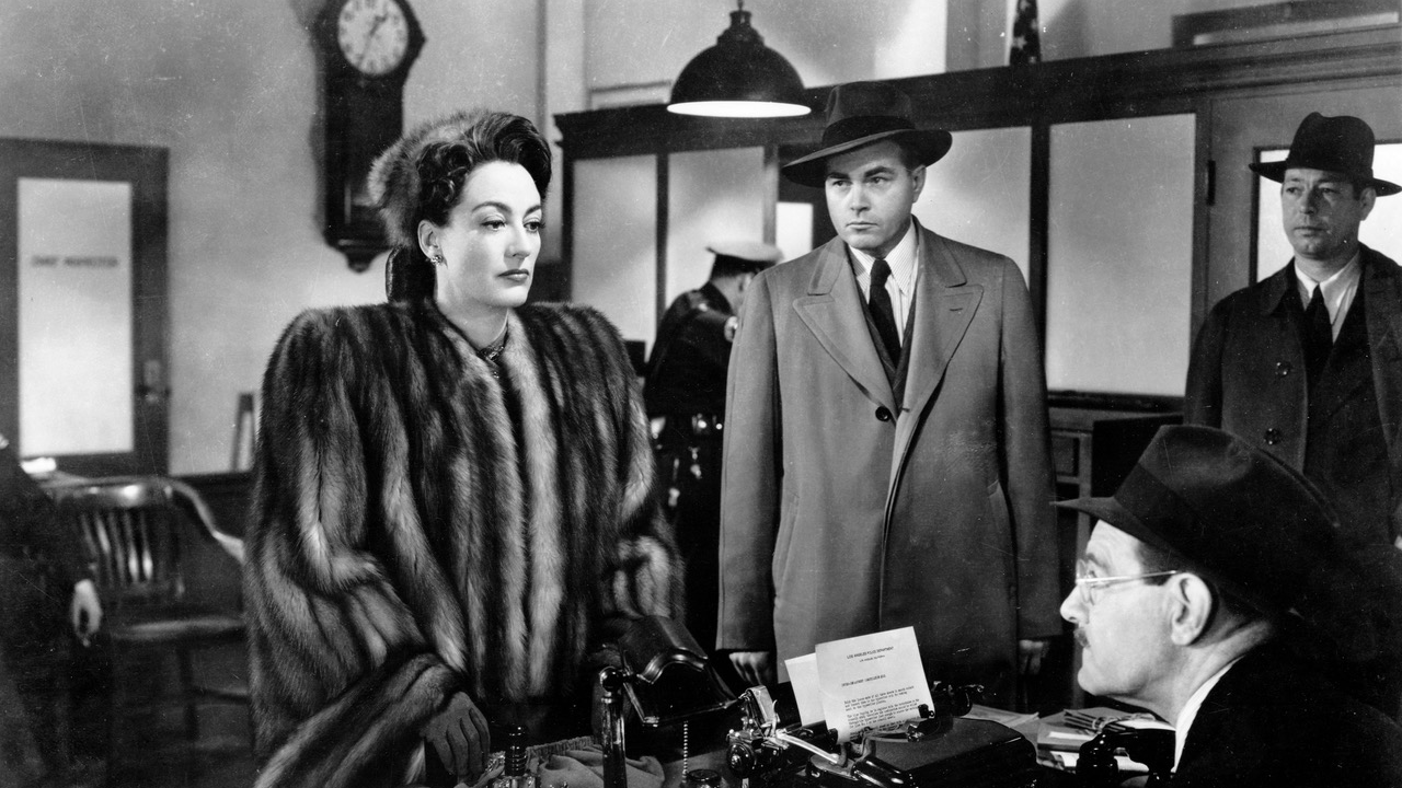 MILDRED PIERCE on 12/11 at |KINONIK|